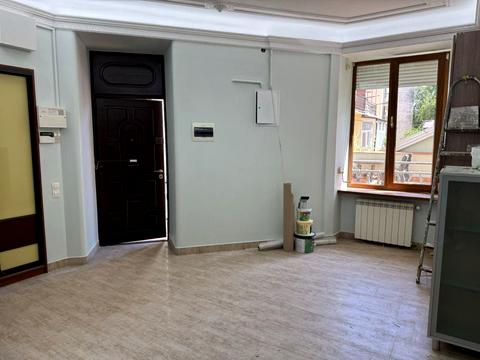 комерційна за адресою Дмитра Вітовського вул. (), 31