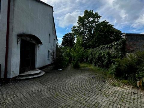 дом по адресу Єфремова ул., 1