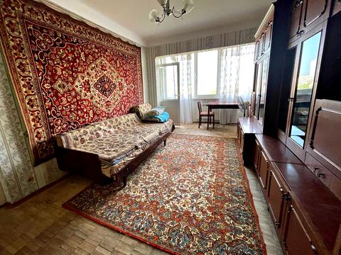 квартира за адресою Дніпровська набережна вул., 11-А