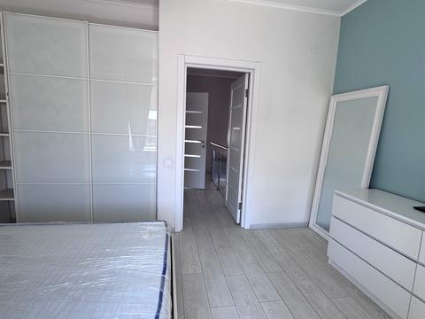 будинок за адресою с. Святопетрівське, Амосова вул., 24а