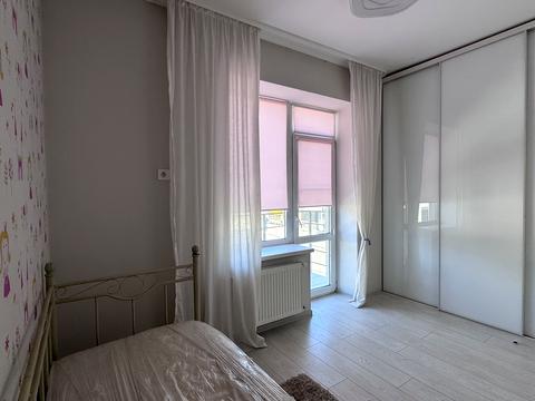 будинок за адресою с. Святопетрівське, Амосова вул., 24а