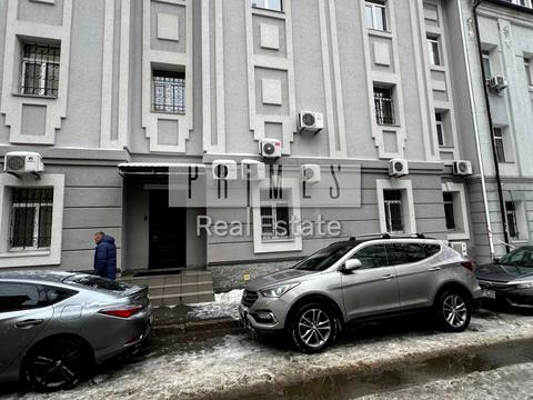коммерческая по адресу Кияновский пер., 3-7
