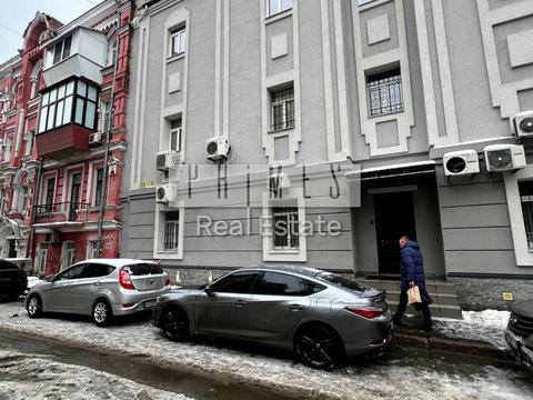 коммерческая по адресу Кияновский пер., 3-7