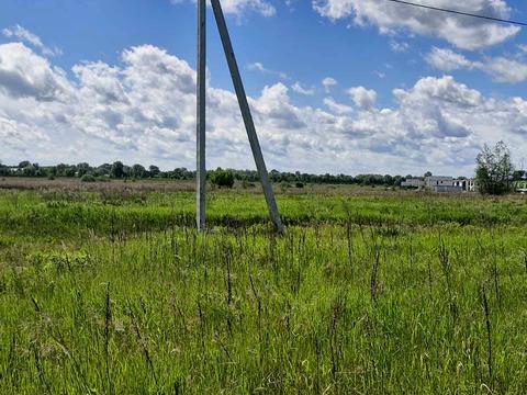 участок по адресу с. Рожны, Квітнева