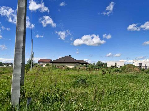 участок по адресу с. Рожны, Квітнева