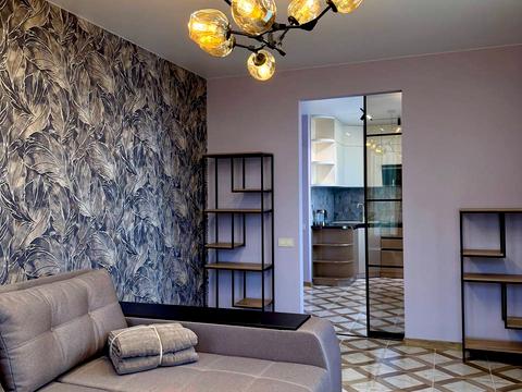квартира за адресою Космічна вул., 5