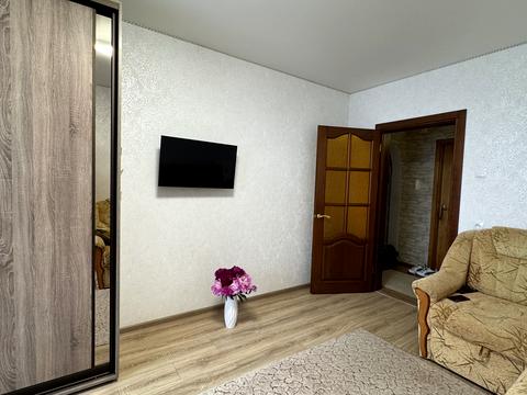 квартира за адресою Захисників України вул., 32