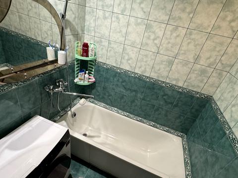 квартира за адресою Захисників України вул., 32