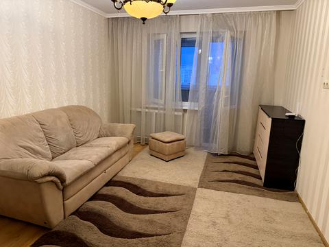 квартира за адресою Лариси Руденко вул., 10-В