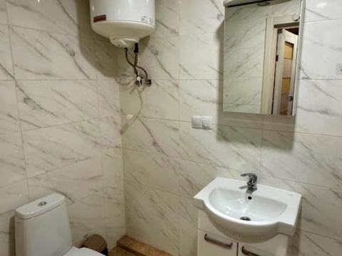квартира за адресою Машинобудівна вул., 41