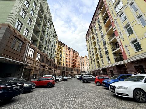 квартира за адресою Дегтярна вул., 19