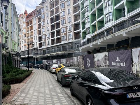 квартира за адресою Дегтярна вул., 19
