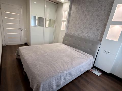 квартира за адресою с. Святопетрівське, Лесі Українки бульв., 6