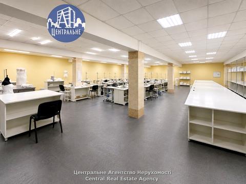 комерційна за адресою Чернівці, Бережанська вул., 17