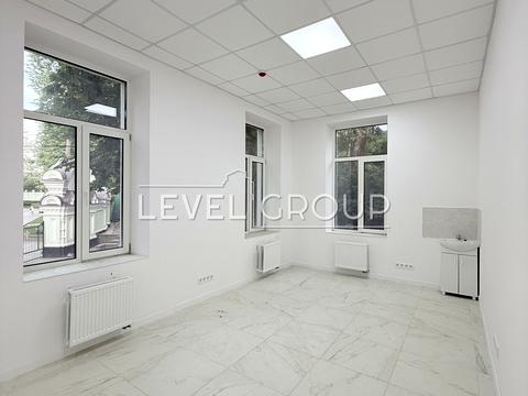 комерційна за адресою Миколи Пимоненка вул., 8а
