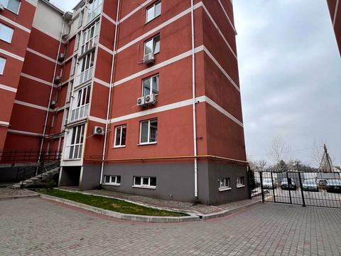 коммерческая по адресу Кобзаря, 4