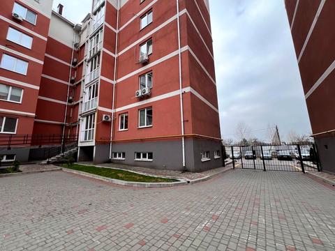 коммерческая по адресу Кобзаря, 4
