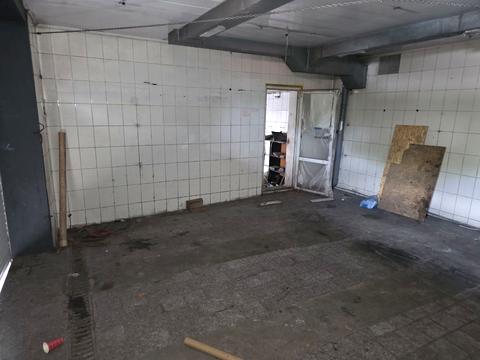 коммерческая по адресу Лоцманський спуск, 12