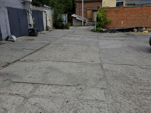 коммерческая по адресу Лоцманський спуск, 12