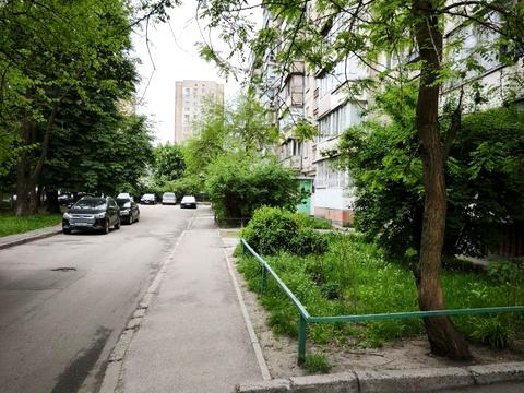 квартира за адресою Митрополита Андрея Шептицького вул. (Анатолія Луначарського), 24