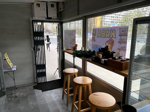 комерційна за адресою Героїв просп., 19