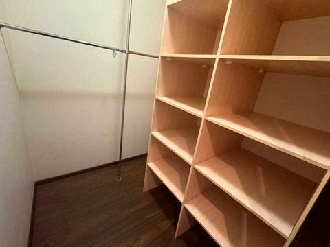 квартира за адресою Київ, Дмитрівська вул., 75