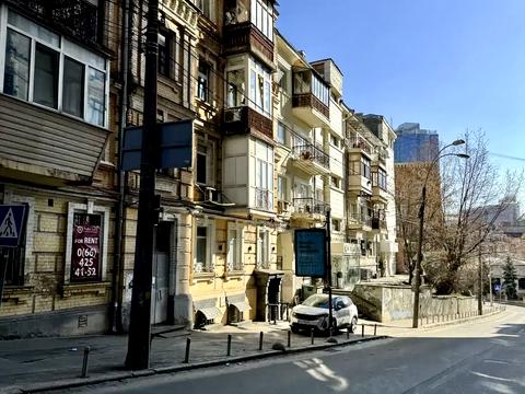 квартира по адресу Круглоуниверситетская ул., 2/1