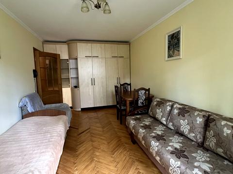квартира за адресою Наукова вул., 82