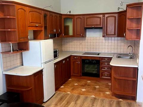 квартира за адресою Степана Бандери вул. (), 9