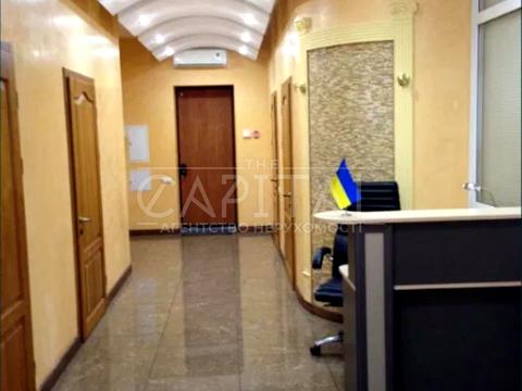 комерційна за адресою Лютеранська вул., 10-А