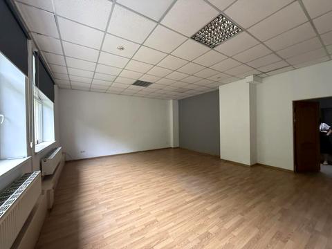 комерційна за адресою Академіка Андрія Сахарова вул., 38