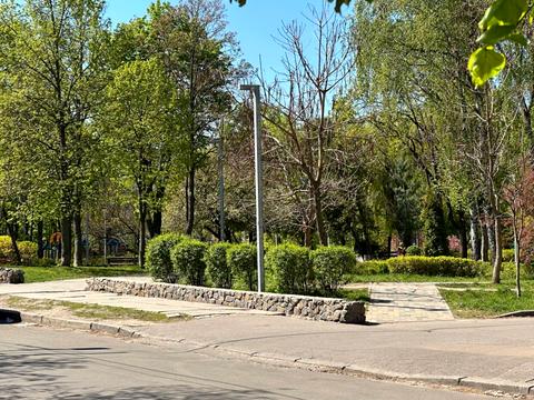 квартира за адресою Салютна вул., 12/62