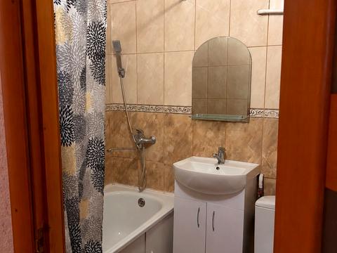 квартира за адресою Зарічанська вул., 14/2