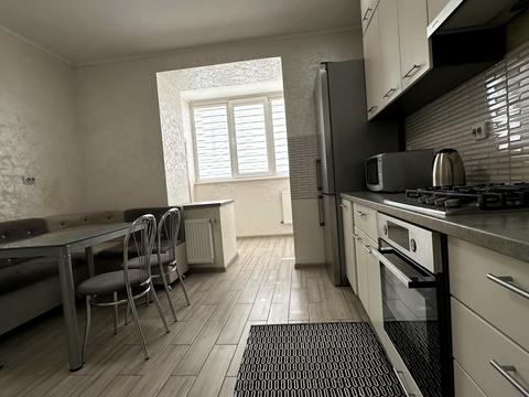 квартира за адресою Угорницька вул., 10а