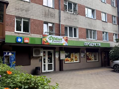 комерційна за адресою Миру просп., 84