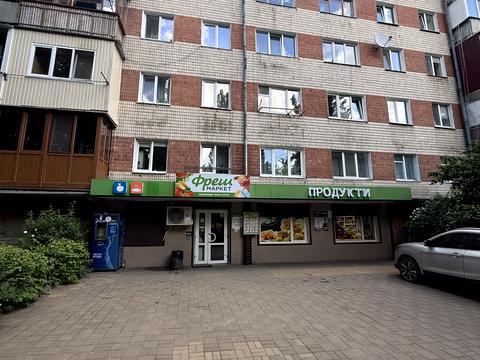 комерційна за адресою Миру просп., 84