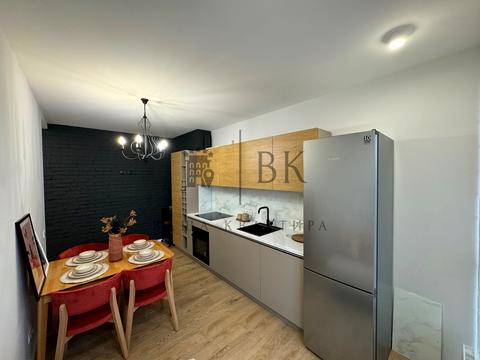квартира за адресою Науки просп., 58-В