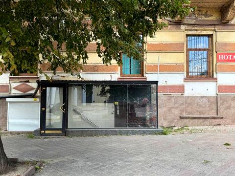 комерційна за адресою Головна вул., 96