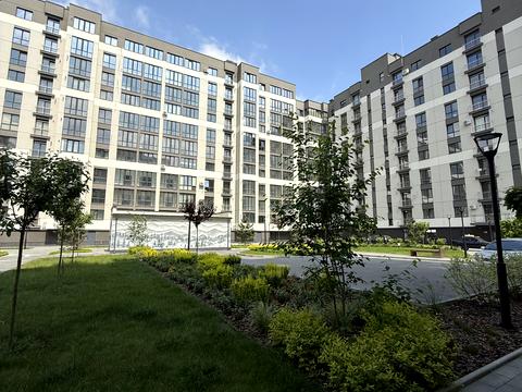 квартира за адресою Олександра Довженка вул., (Будинок 9)