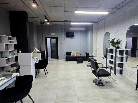 комерційна за адресою Вишгородська вул., 45-Г