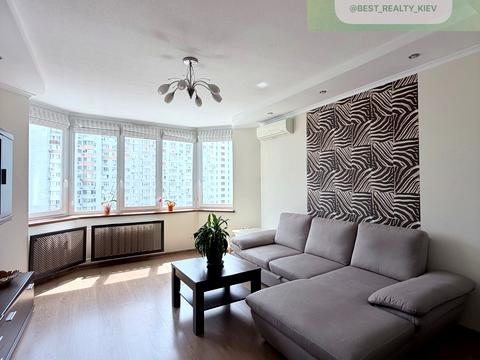квартира за адресою Миколи Бажана просп., 16