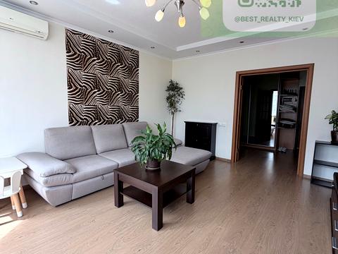 квартира за адресою Миколи Бажана просп., 16