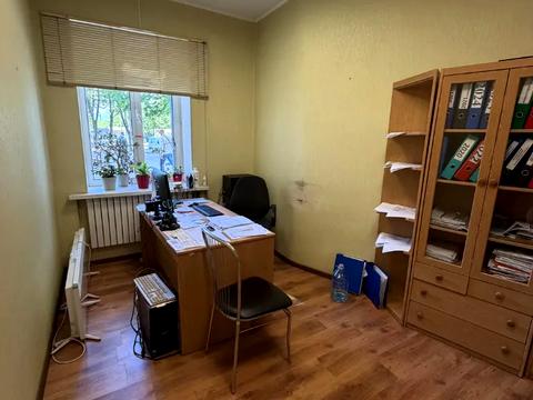 комерційна за адресою Дніпро, Квартальна вулиц вул. (Гладкова), 3