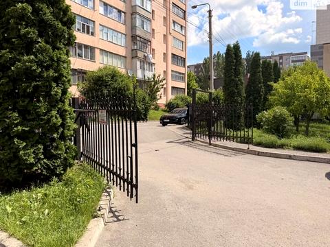 квартира по адресу Степана Бандери ул., 3/1