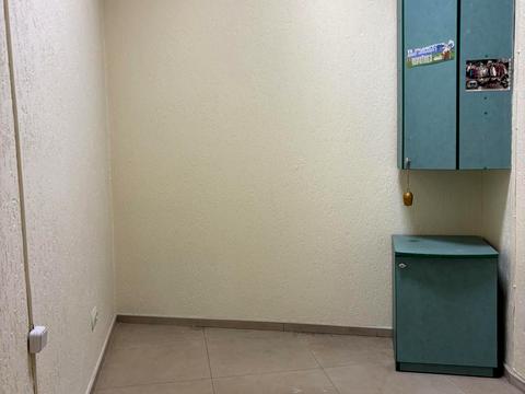 комерційна за адресою Василя Стефаника вул., 16