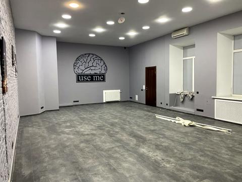 комерційна за адресою Академіка Богомольця вул., 5