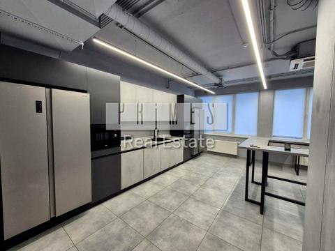 комерційна за адресою Золотоустівська вул., 3