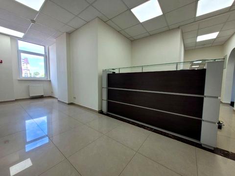 комерційна за адресою Спаська вул., 5