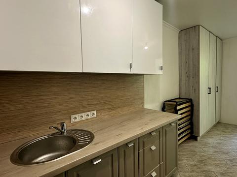 квартира за адресою Джерельна вул., 8