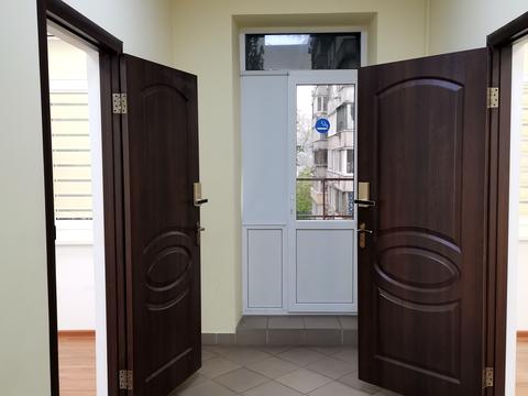 комерційна за адресою Професора Павловського вул. (Боткіна), 4